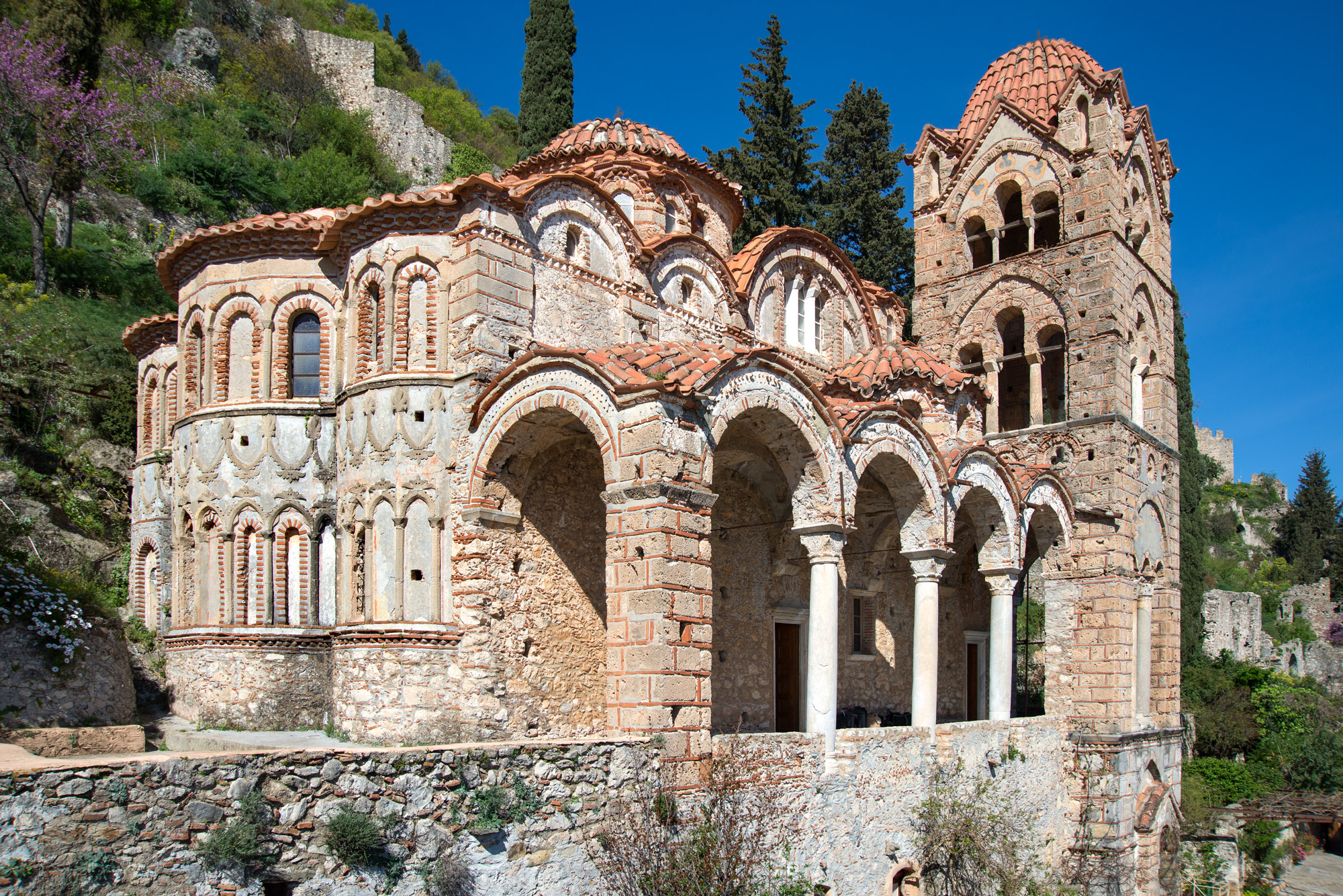 Το καθολικό της μονής της Παντάνασσας από βορειοανατολικά